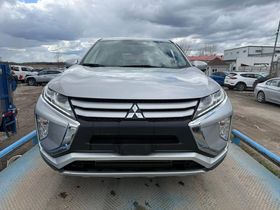 2019 Mitsubishi Eclipse Cross - Image 2 of 10