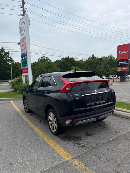 2019 Mitsubishi Eclipse Cross - Image 2 of 8