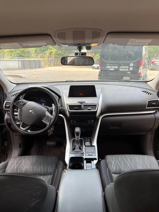 2019 Mitsubishi Eclipse Cross - Image 7 of 8