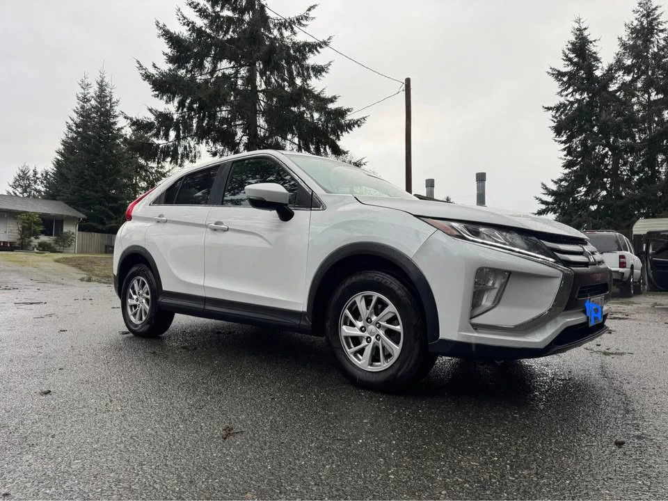 2019 Mitsubishi Eclipse Cross - Image 9 of 10
