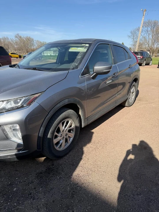 2019 Mitsubishi Eclipse Cross - Image 2 of 3