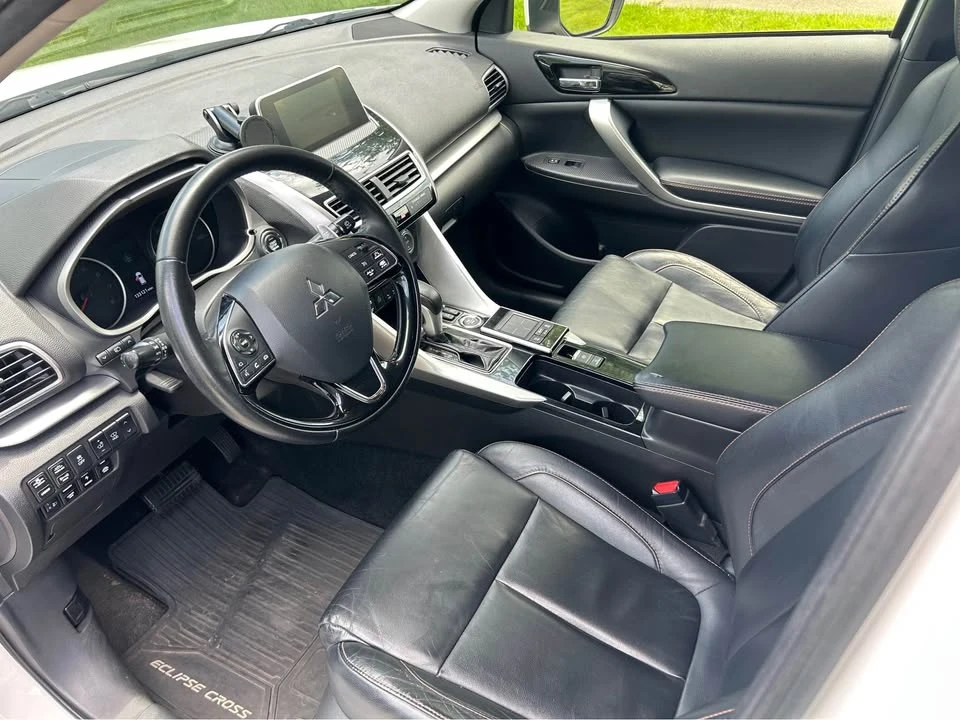 2019 Mitsubishi Eclipse Cross - Image 3 of 10