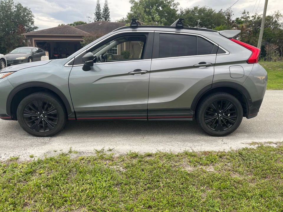 2020 Mitsubishi Eclipse Cross - Image 6 of 8