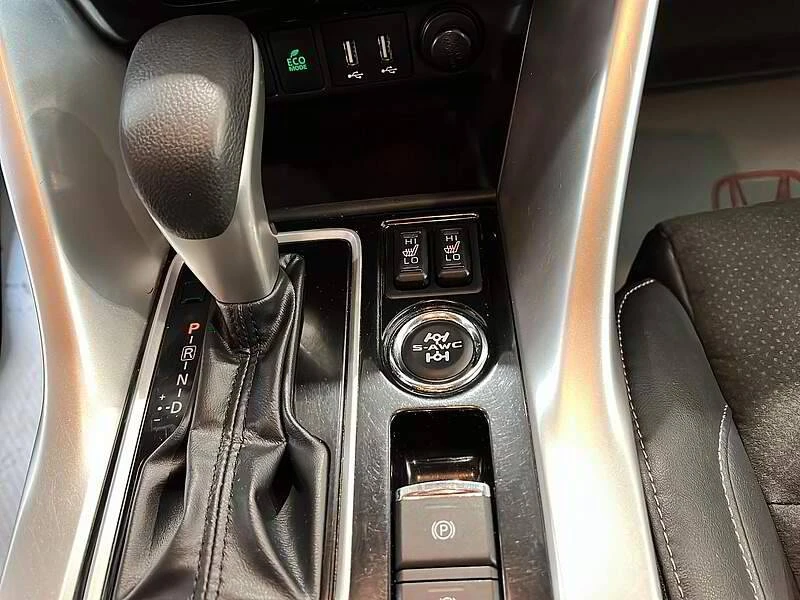 2022 Mitsubishi Eclipse Cross - Image 10 of 11