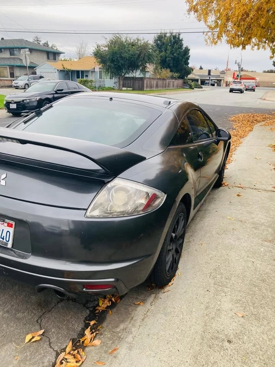 2010 Mitsubishi Eclipse 4th Gen - Image 3 of 3