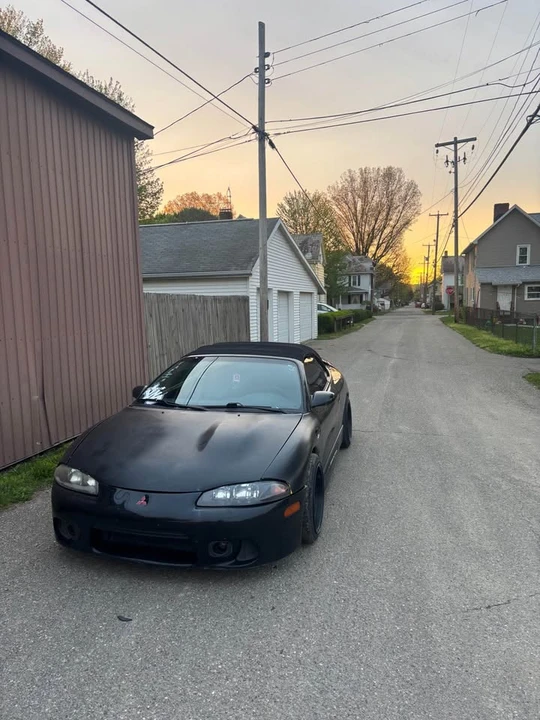 1999 Mitsubishi 3000GT - Image 2 of 3