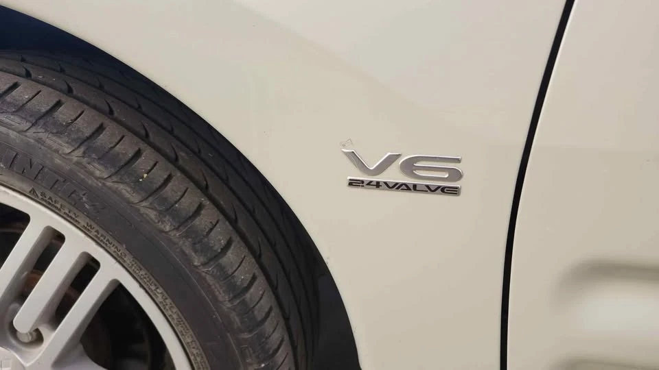 2003 Mitsubishi Eclipse 3rd Gen - Image 6 of 8