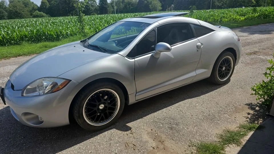 Mitsubishi Eclipse - Image 2 of 3