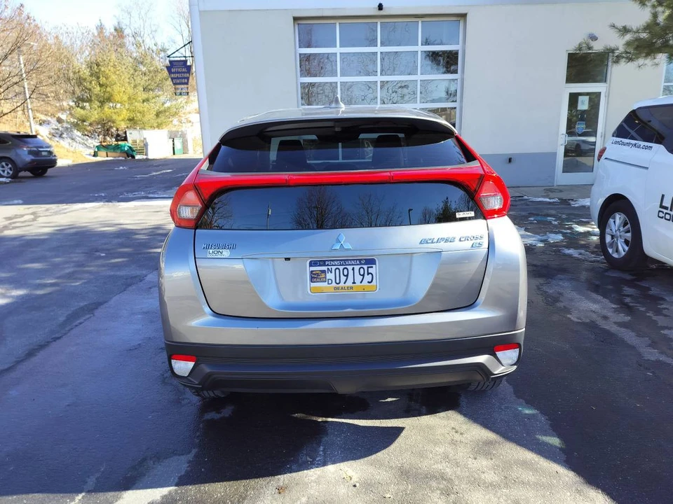 2018 Mitsubishi Eclipse Cross - Image 9 of 9
