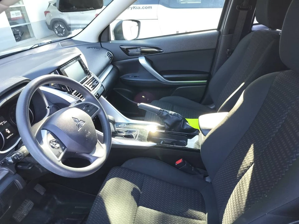 2018 Mitsubishi Eclipse Cross - Image 8 of 9