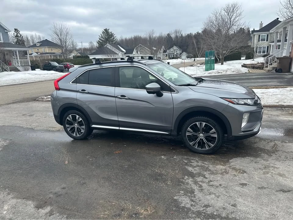 2018 Mitsubishi Eclipse Cross - Image 2 of 7