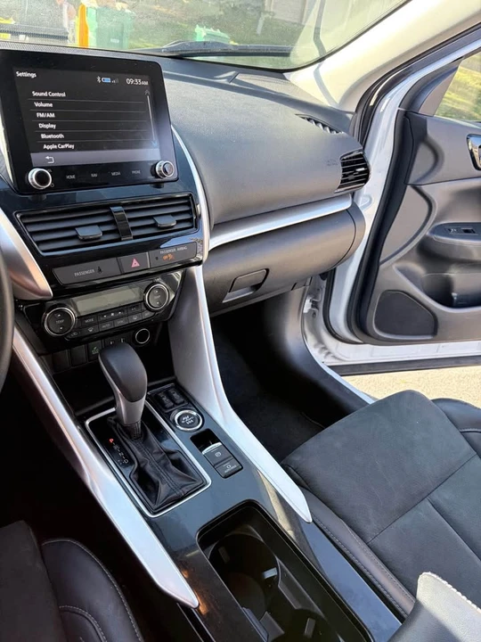 2022 Mitsubishi Eclipse Cross - Image 8 of 9