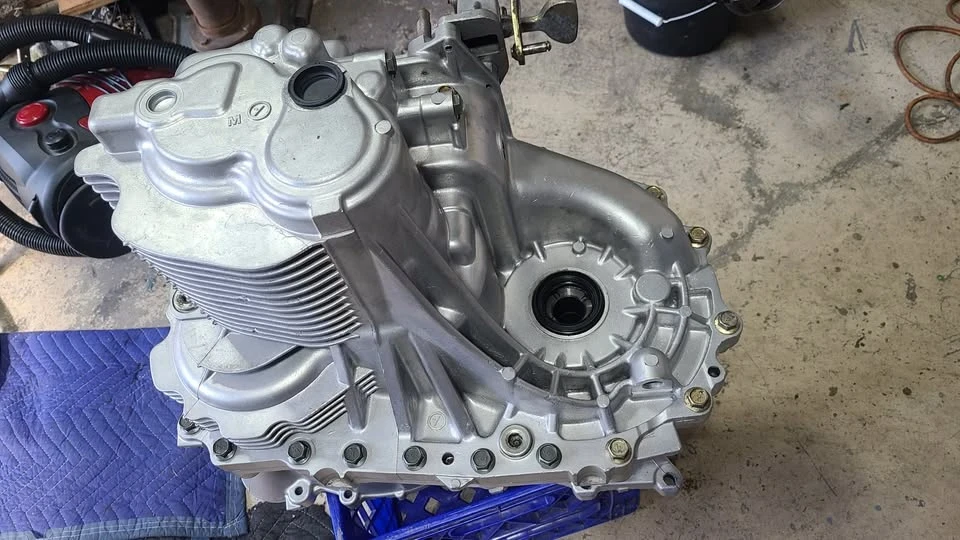 2008 Parts & Memorabilia Gearboxes - Image 6 of 10