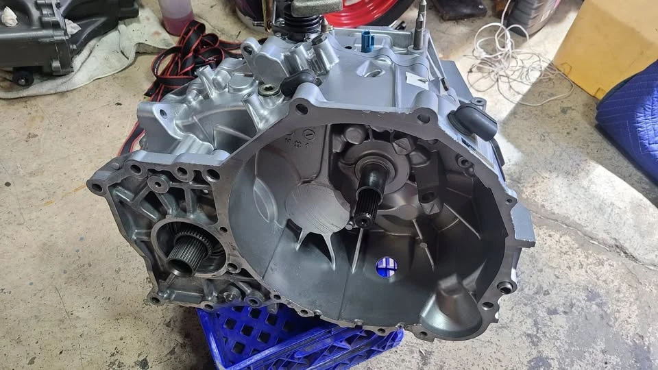 2008 Parts & Memorabilia Gearboxes - Image 8 of 10