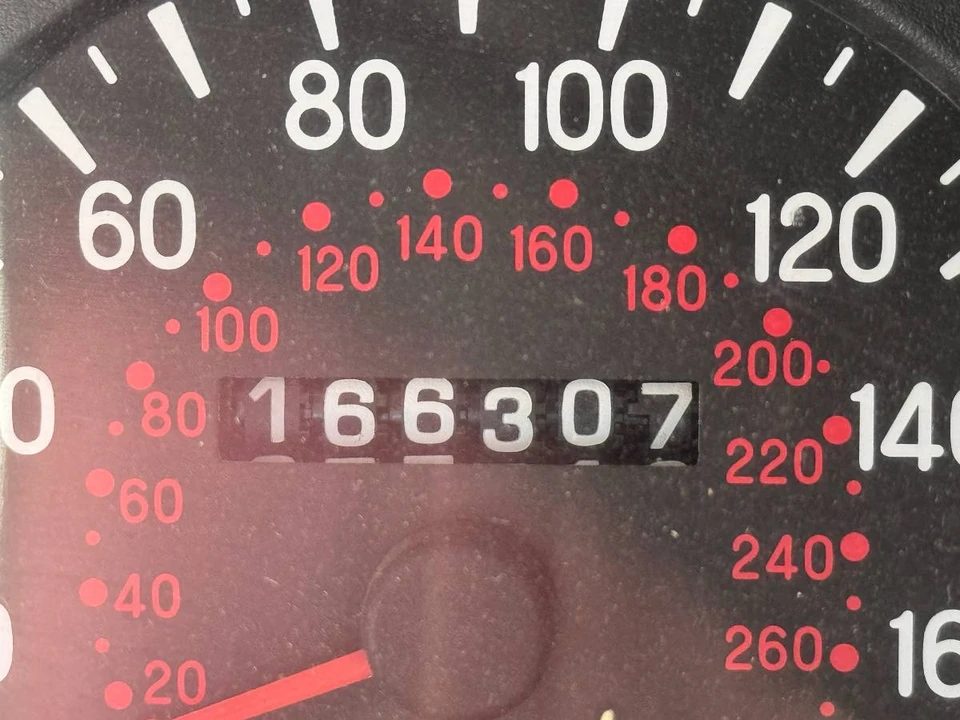 1998 Mitsubishi Eclipse 2nd Gen - Image 7 of 9