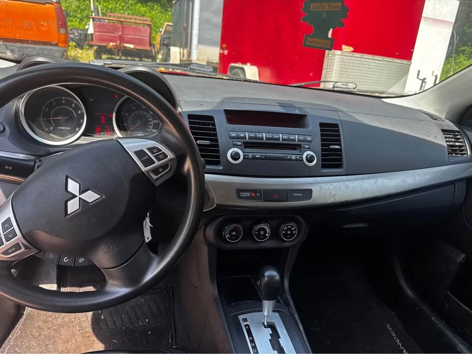 Mitsubishi Lancer - Image 7 of 8