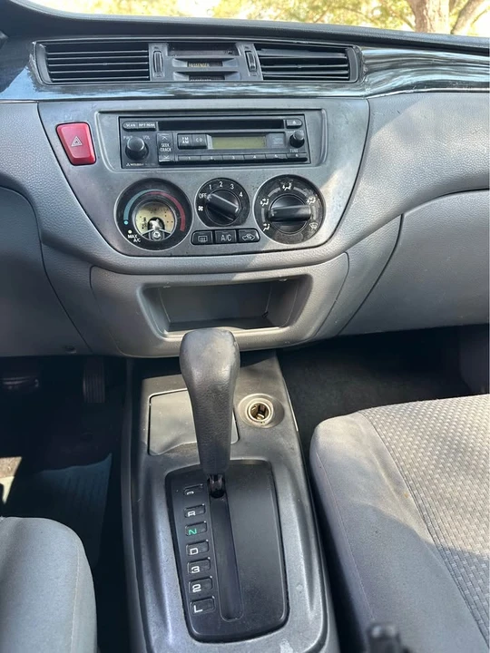 2007 Mitsubishi Lancer - Image 8 of 9