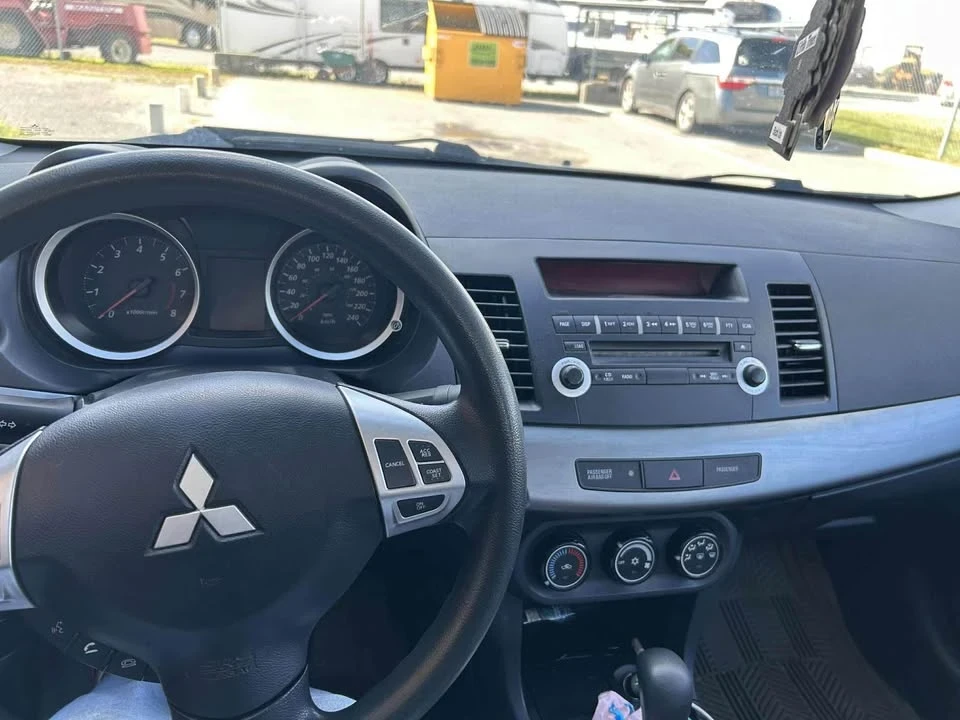2011 Mitsubishi Lancer 8th Gen - Image 5 of 10