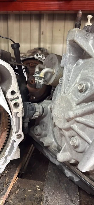 Parts & Memorabilia Gearboxes - Image 3 of 3