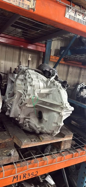 Parts & Memorabilia Gearboxes - Image 2 of 3