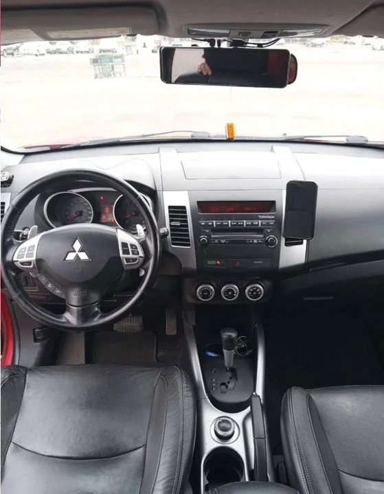 2008 Mitsubishi Outlander - Image 6 of 9