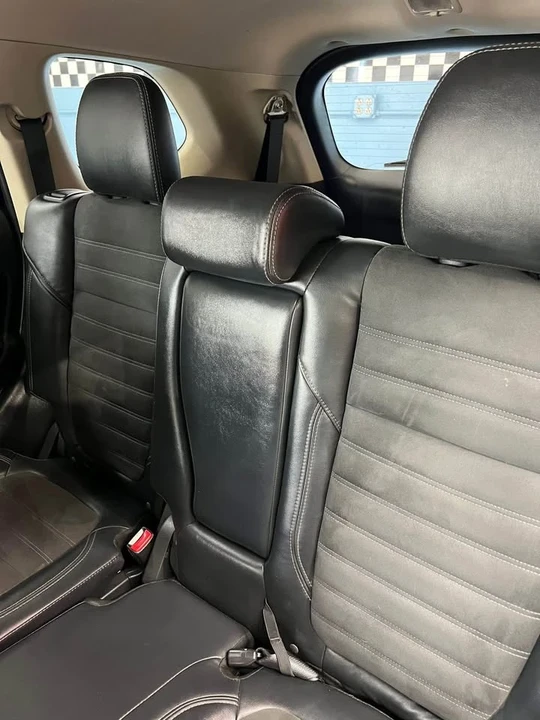 2020 Mitsubishi Outlander - Image 9 of 10