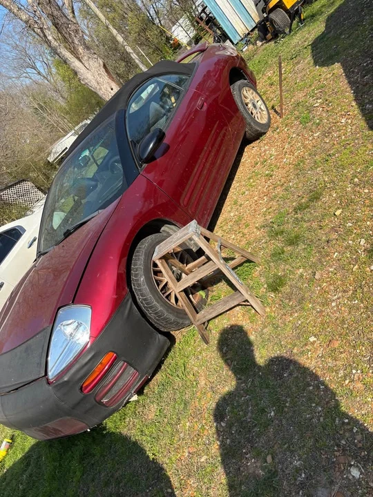2001 Mitsubishi Eclipse 3rd Gen - Image 2 of 2