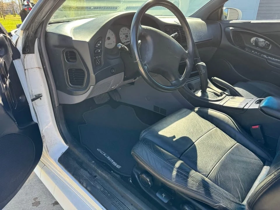 1999 Mitsubishi Eclipse 2nd Gen - Image 2 of 10