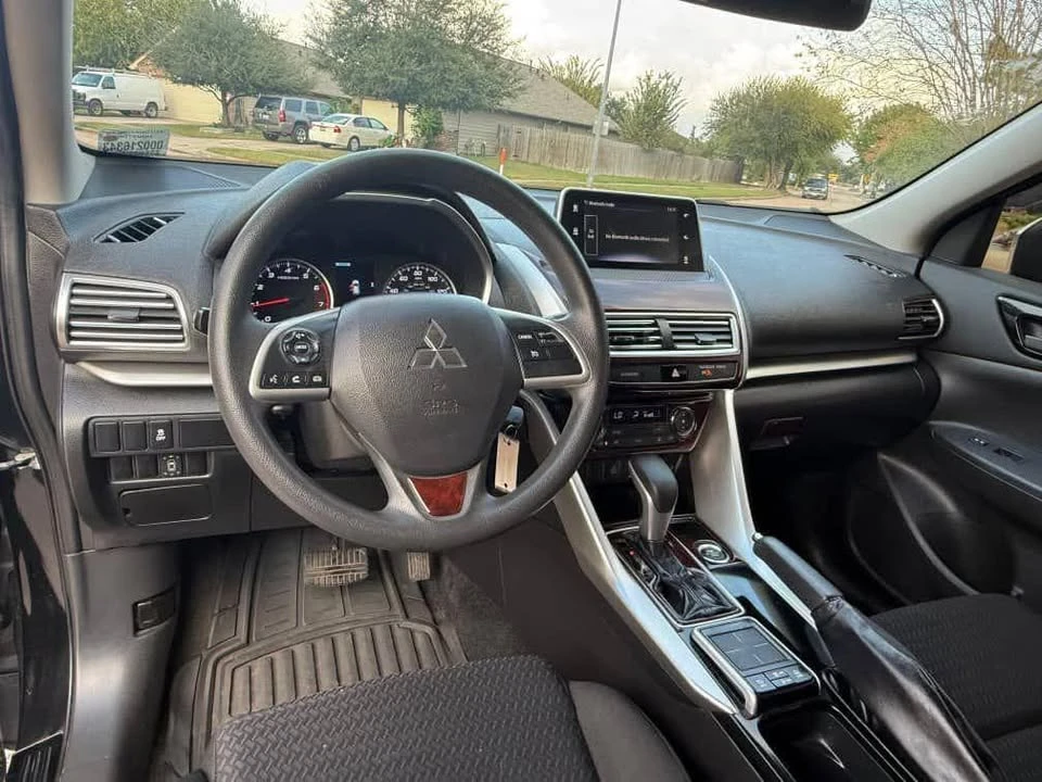 2019 Mitsubishi Eclipse Cross - Image 3 of 4