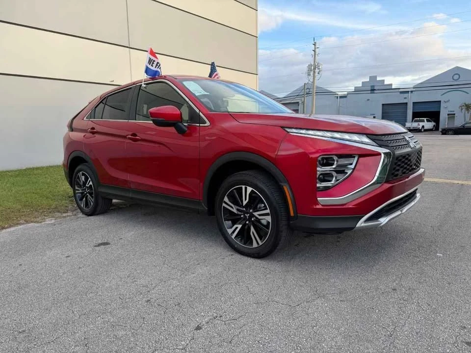 2025 Mitsubishi Eclipse Cross - Image 3 of 10