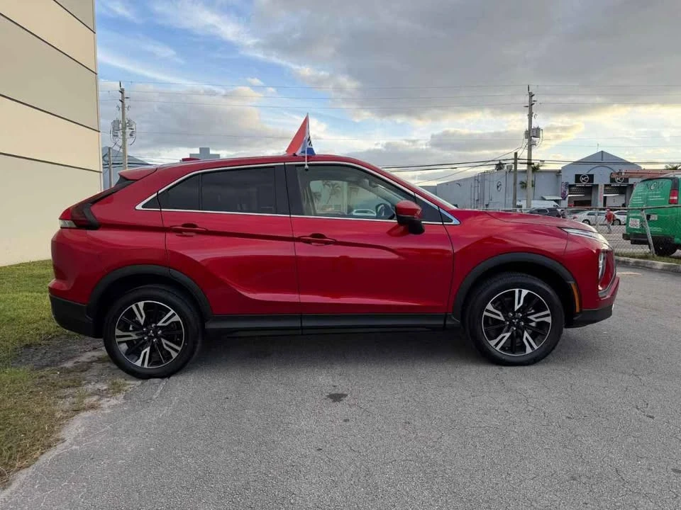 2025 Mitsubishi Eclipse Cross - Image 5 of 10