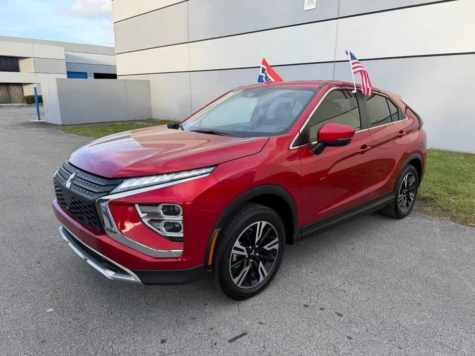 2025 Mitsubishi Eclipse Cross - Image 2 of 10