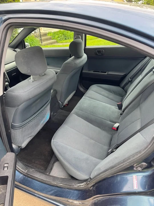 Mitsubishi Galant - Image 7 of 10