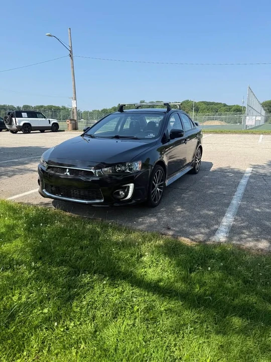 2017 Mitsubishi Lancer 10th Gen - Image 7 of 9