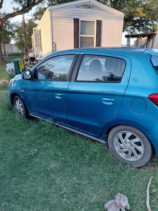 Mitsubishi Mirage - Image 2 of 2