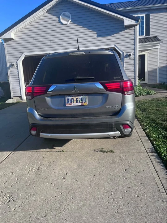 2015 Mitsubishi Outlander - Image 3 of 5