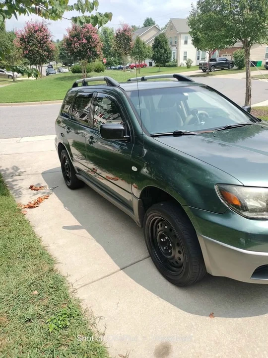 2003 Mitsubishi Outlander - Image 7 of 9