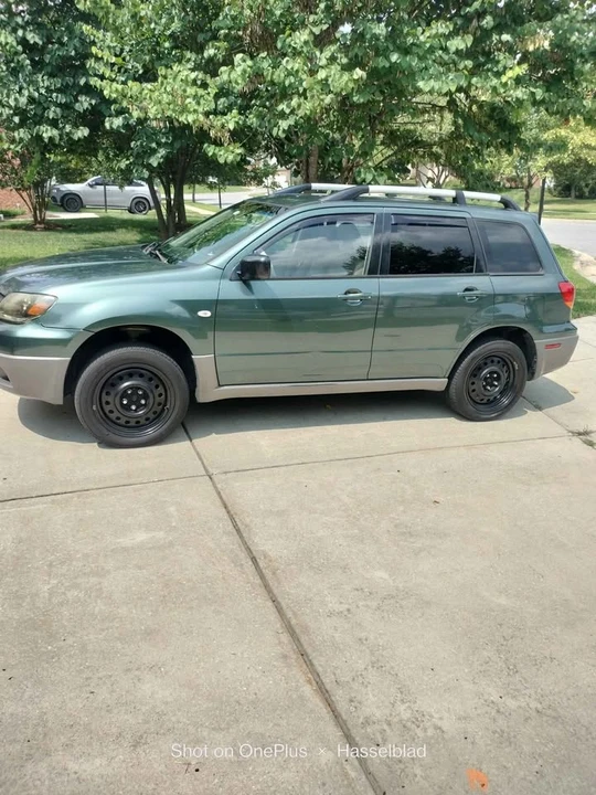 2003 Mitsubishi Outlander - Image 9 of 9