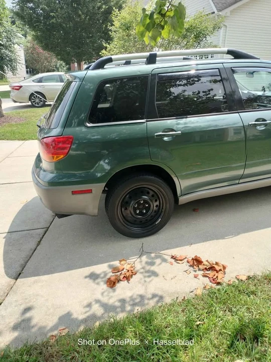 2003 Mitsubishi Outlander - Image 6 of 9