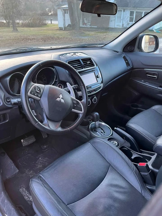 2014 Mitsubishi Outlander - Image 4 of 5