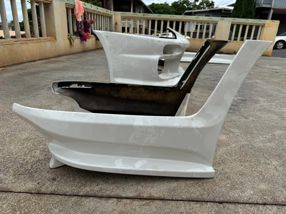 Parts & Memorabilia Bodywork - Image 2 of 6