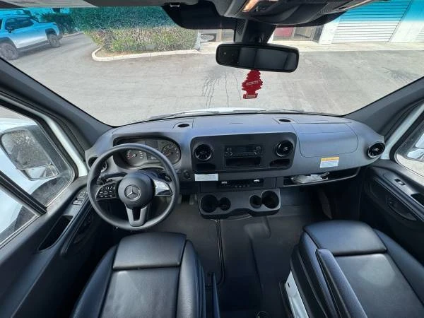 2023 Mercedes-Benz VS30 Sprinter - Image 5 of 10
