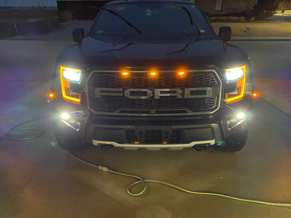 2018 Ford F-150 Raptor 13th Gen - Image 16 of 31