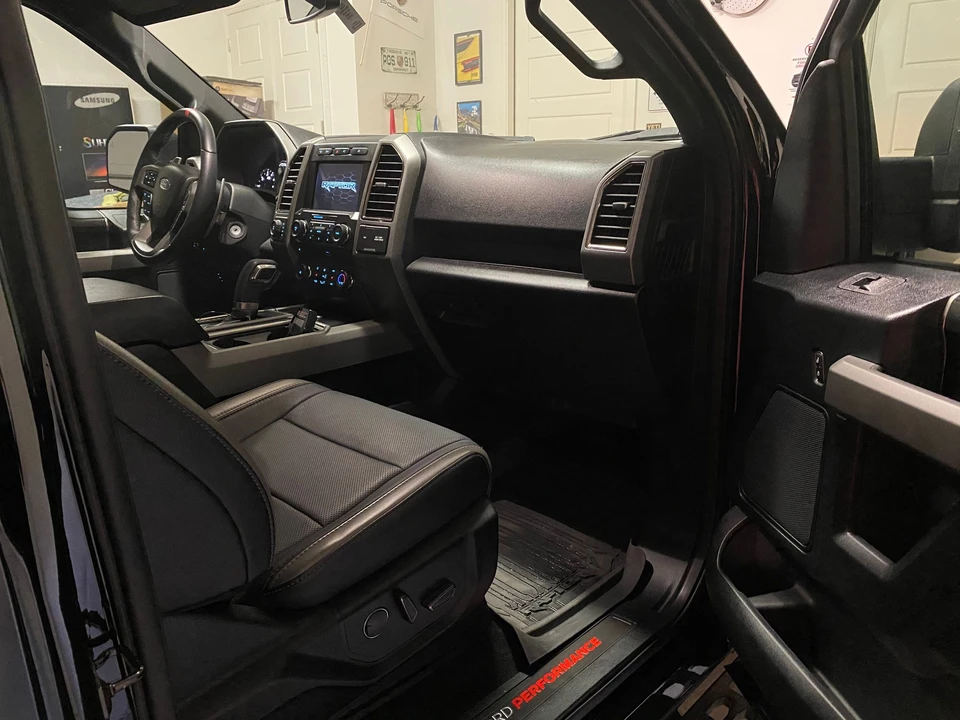 2018 Ford F-150 Raptor 13th Gen - Image 24 of 31