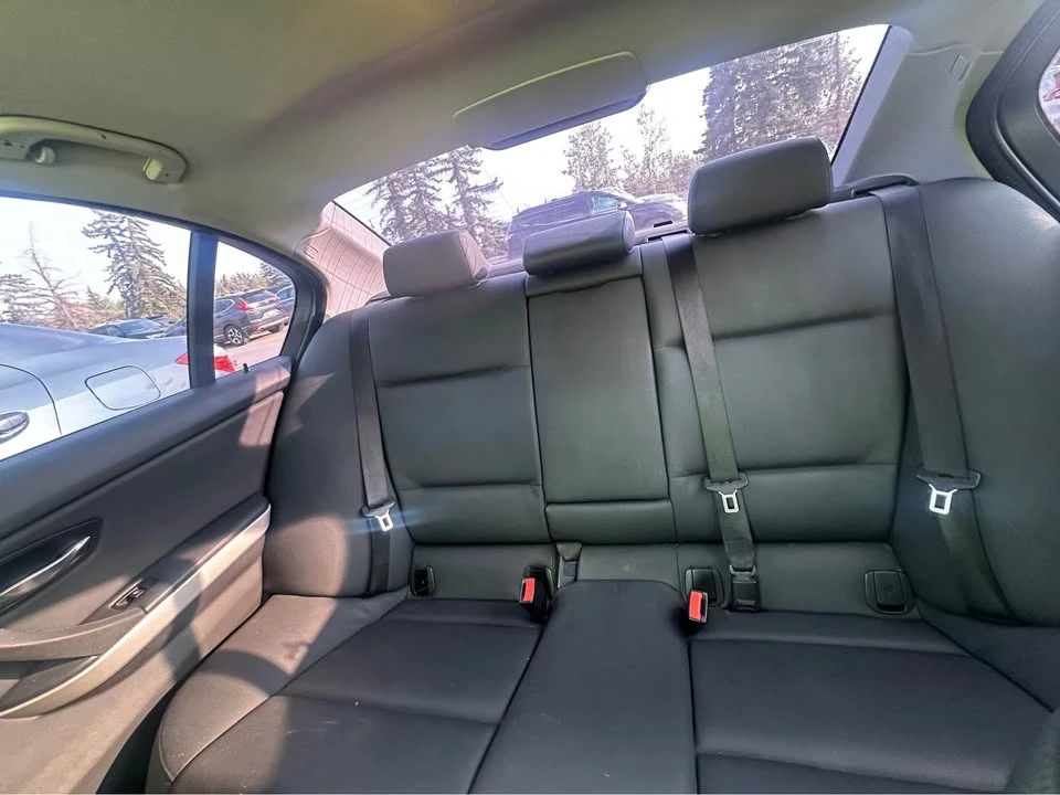 2009 BMW E90 3 Series Sedan - Image 6 of 10