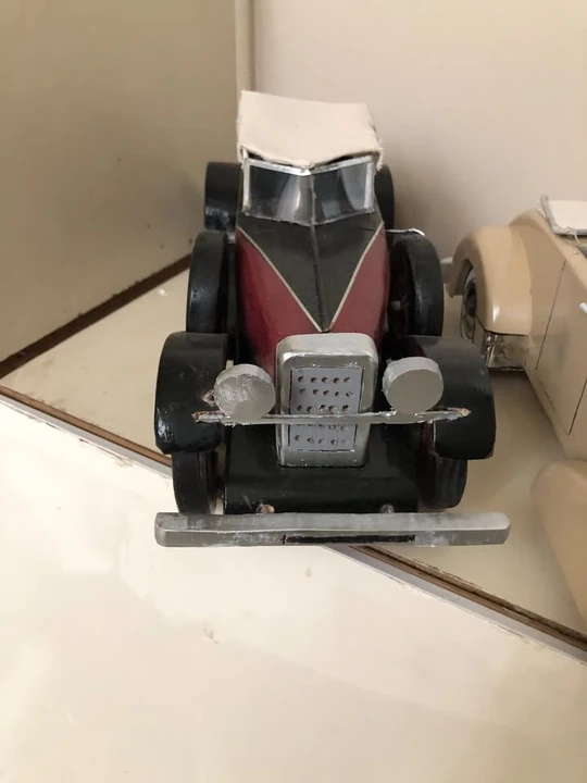 Parts & Memorabilia Scale Models - Image 5 of 9
