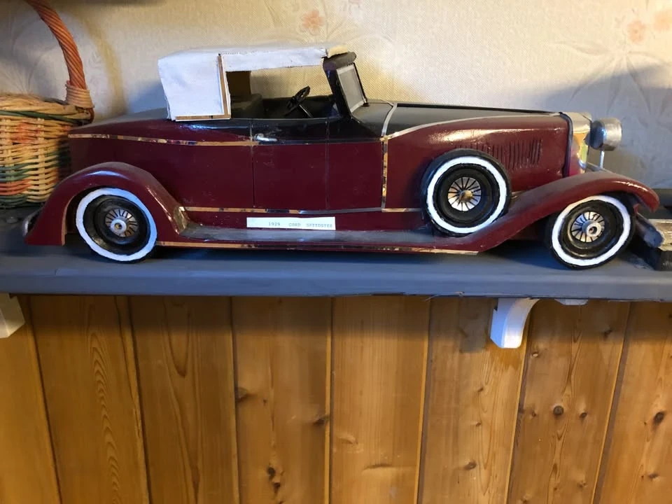 Parts & Memorabilia Scale Models - Image 4 of 9