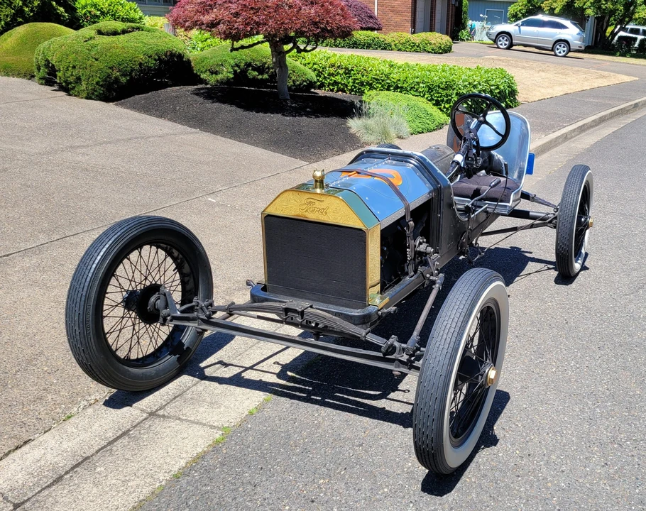 Ford Model T - Image 2 of 31