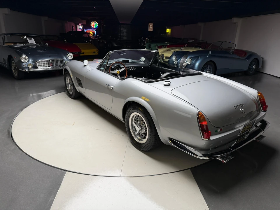 2004 Modena - Image 27 of 31