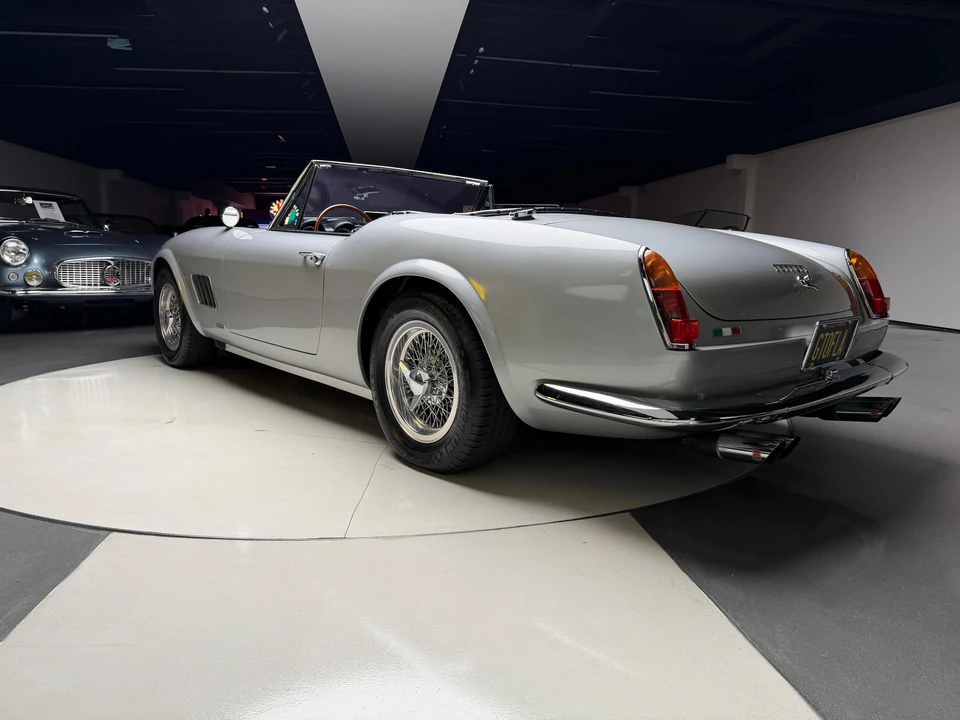 2004 Modena - Image 26 of 31
